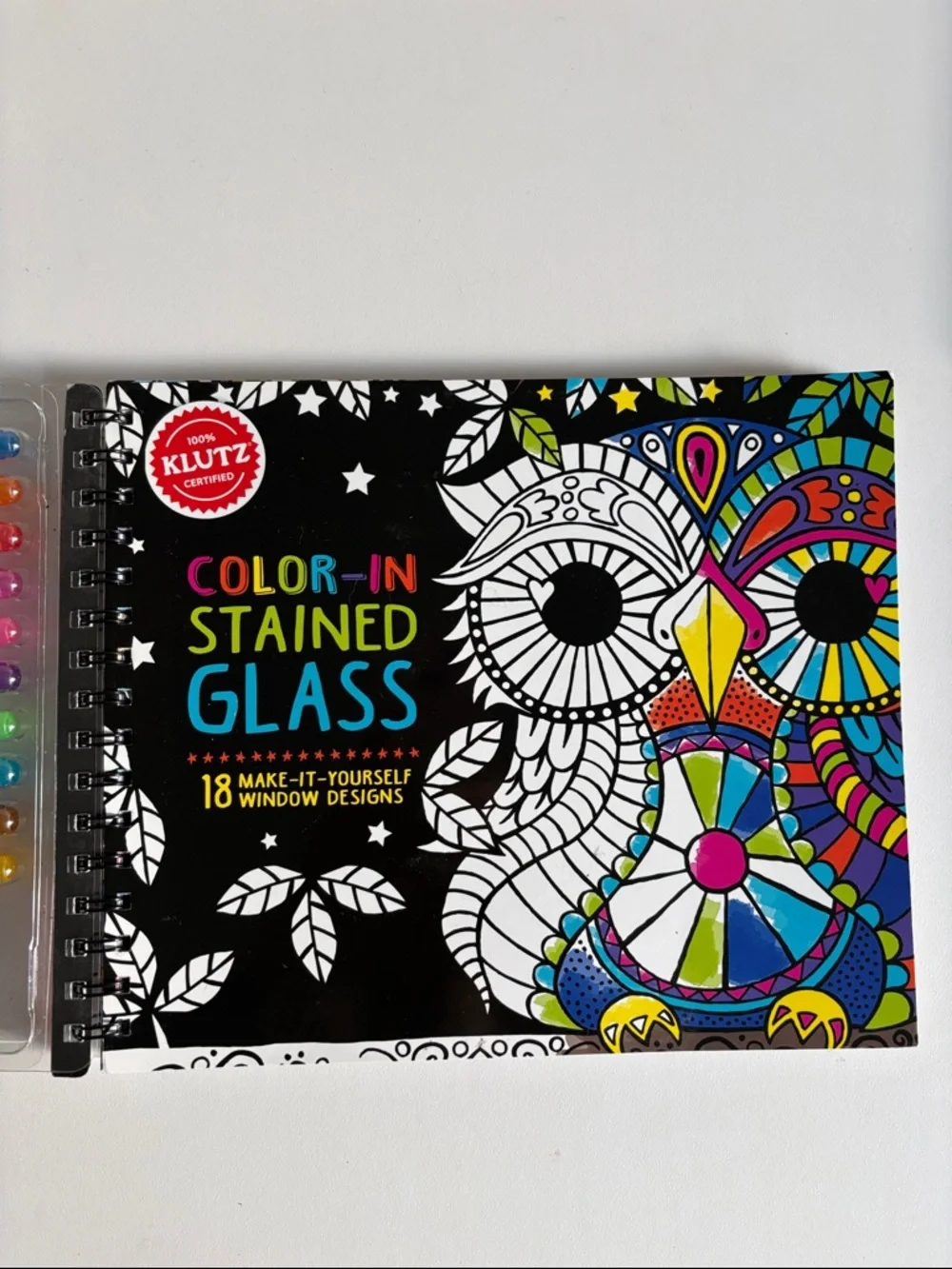 Klutz‎ Color-In Stained Glass Kit with Neon Pens & Create your Own Card Kit